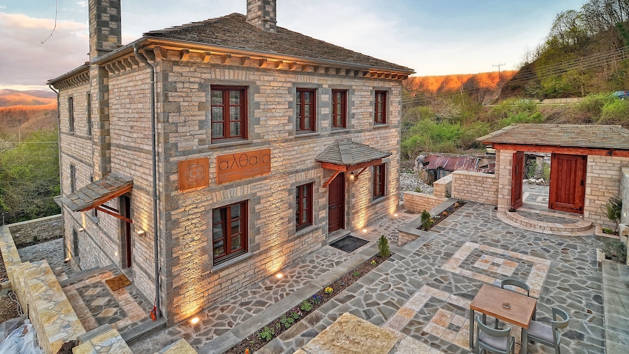 Dilofo Hotel Luxury Suites