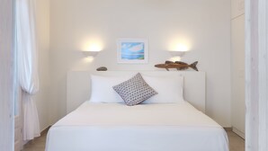 Room - Little Bird (Lesvos)