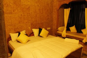 Rollaway beds, free WiFi