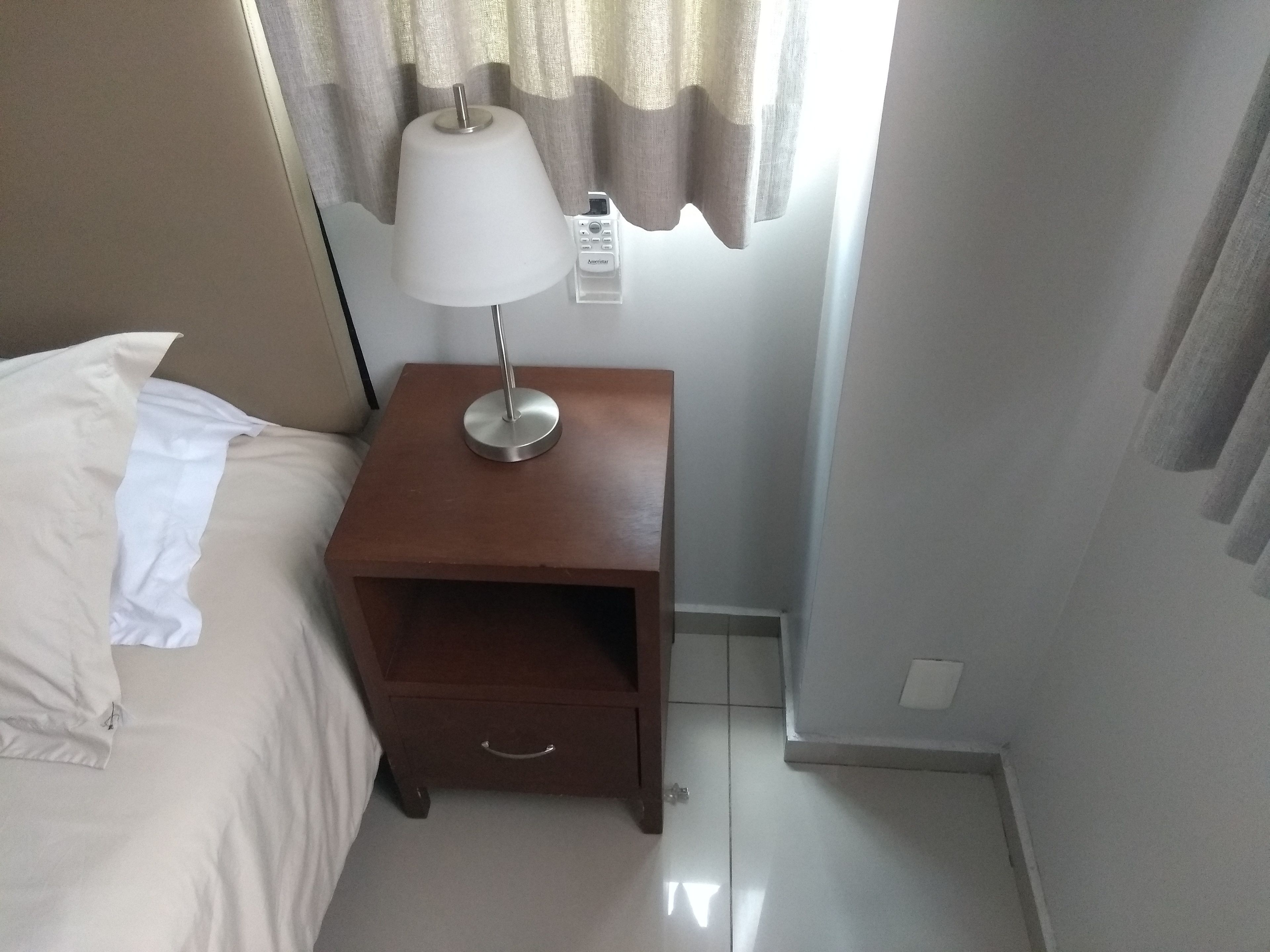 deluxe room | 1 bedroom, in-room safe, iron/ironing board, free wifi