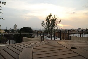 View from property - Suites Chapultepec (Guadalajara)