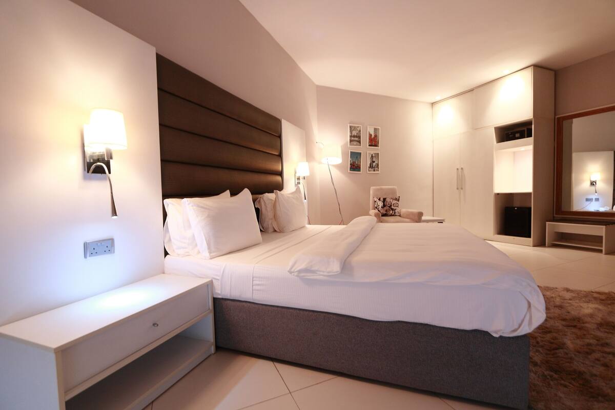 Deluxe Room | In-room safe, desk, WiFi (free)