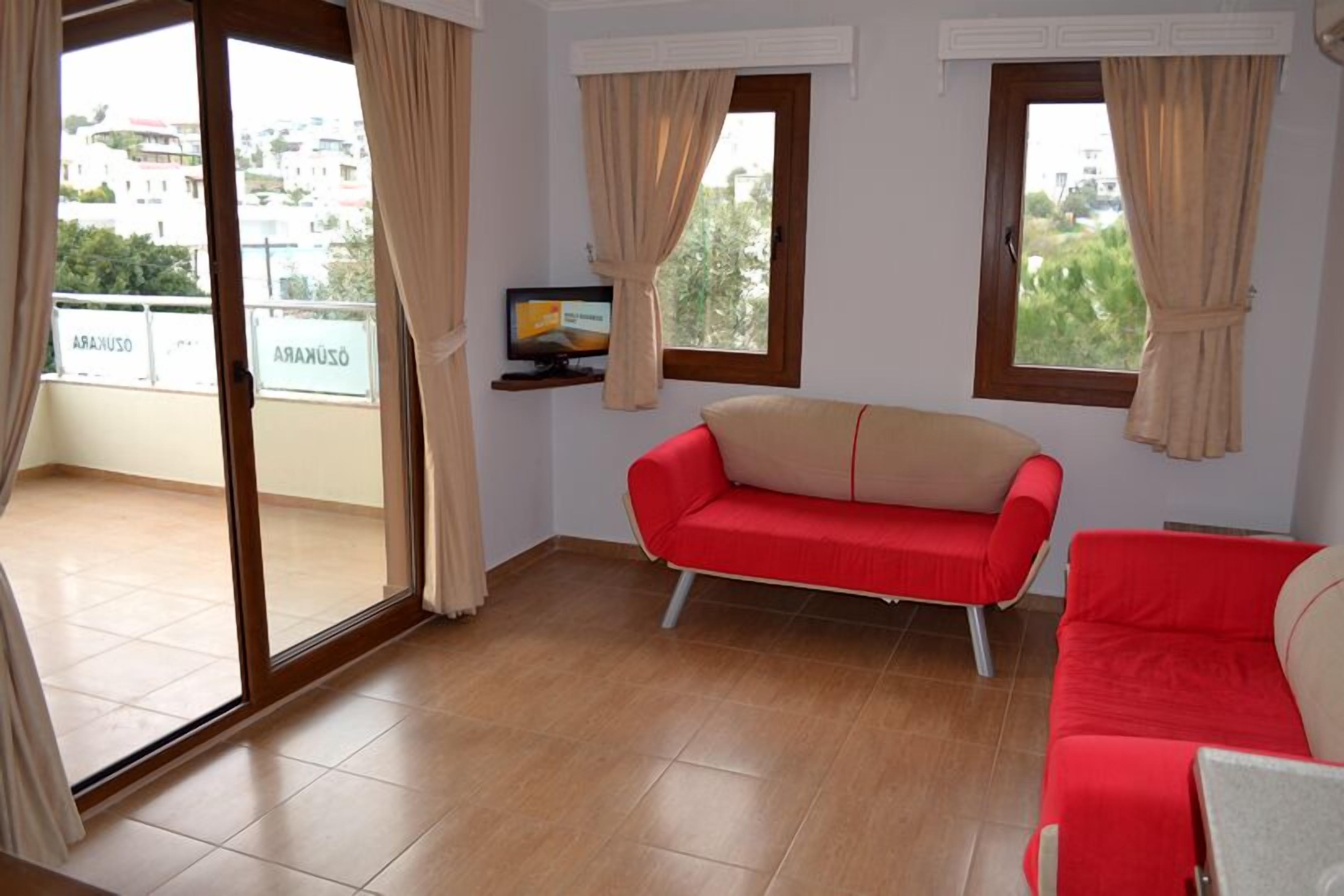 Foto - Ozukara Apart 1