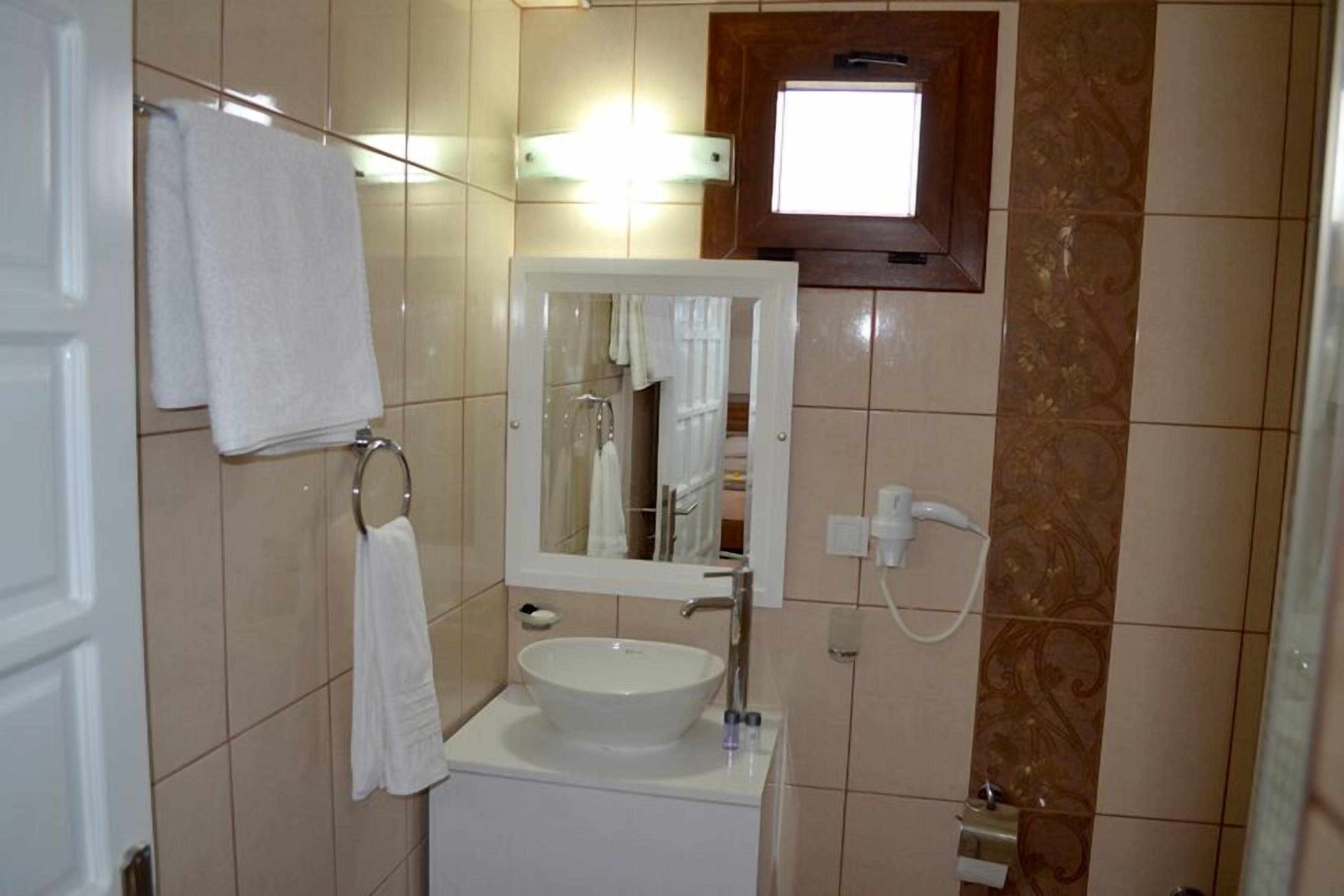 Foto - Ozukara Apart 1