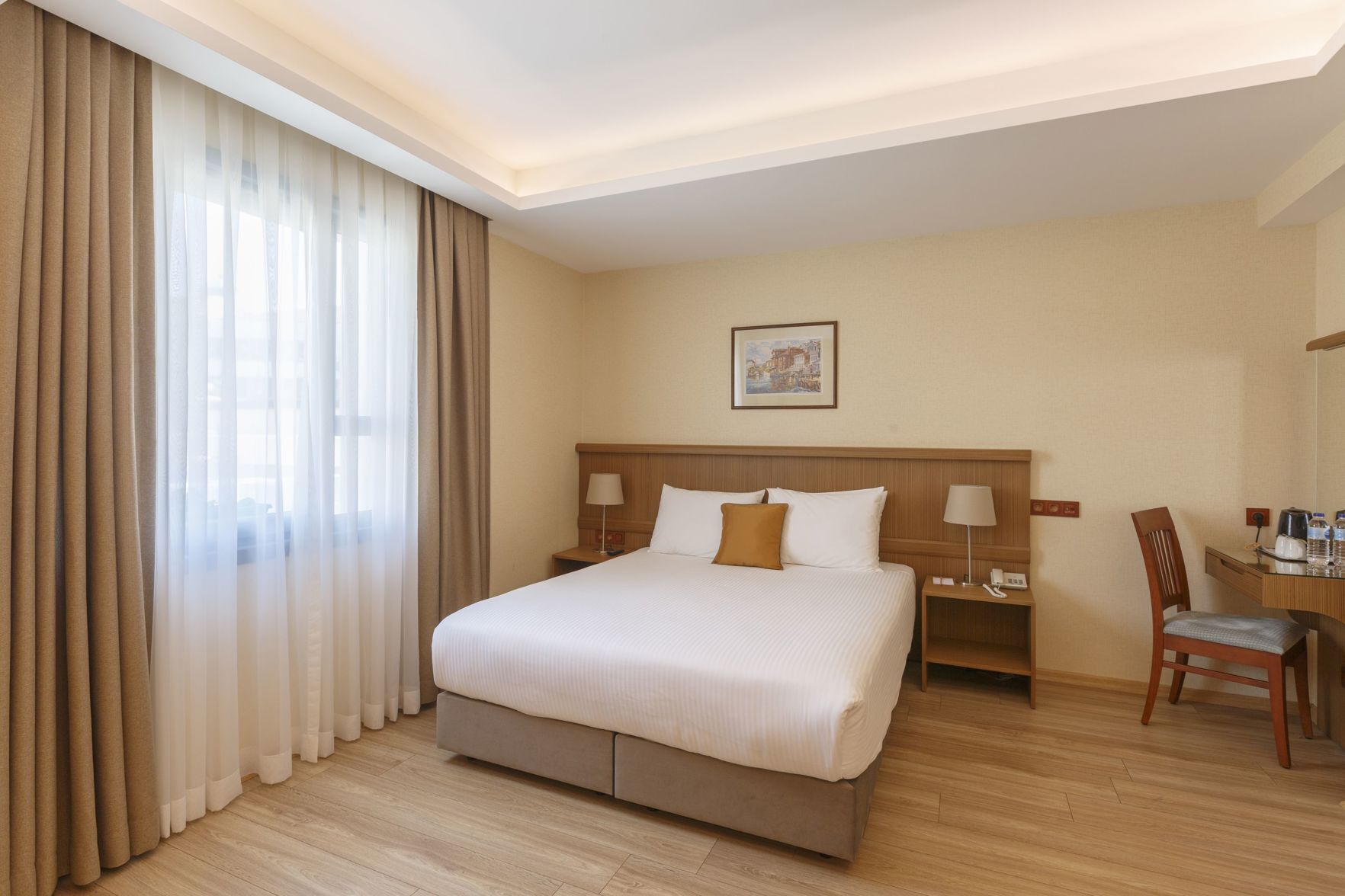 Minibar, in-room safe, desk, laptop workspace