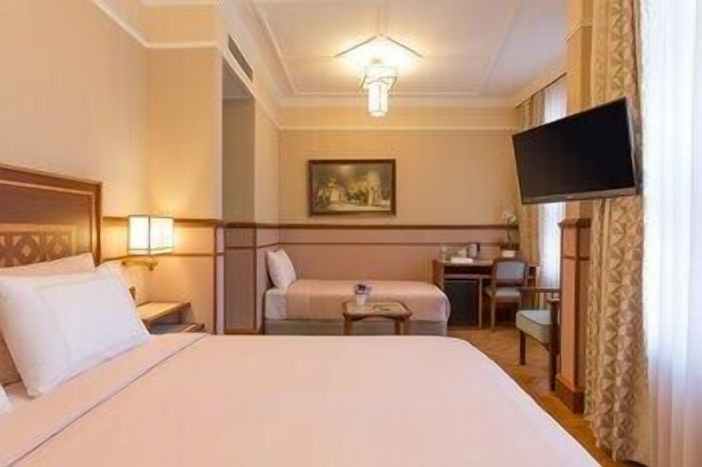 Minibar, in-room safe, desk, laptop workspace