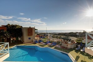 Outdoor pool - Piskopiano Village (Hersonissos)