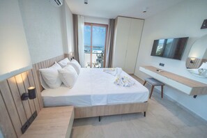 Suite Exécutive | 1 chambre, coffres-forts dans les chambres, bureau, draps fournis