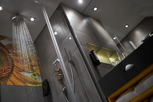 Buddy Hotel