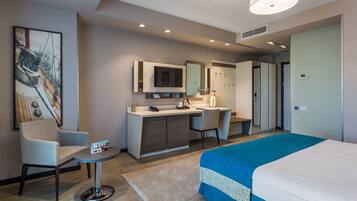 Superior Double or Twin Room, Balcony, City View | Premium bedding, Select Comfort beds, minibar, in-room safe