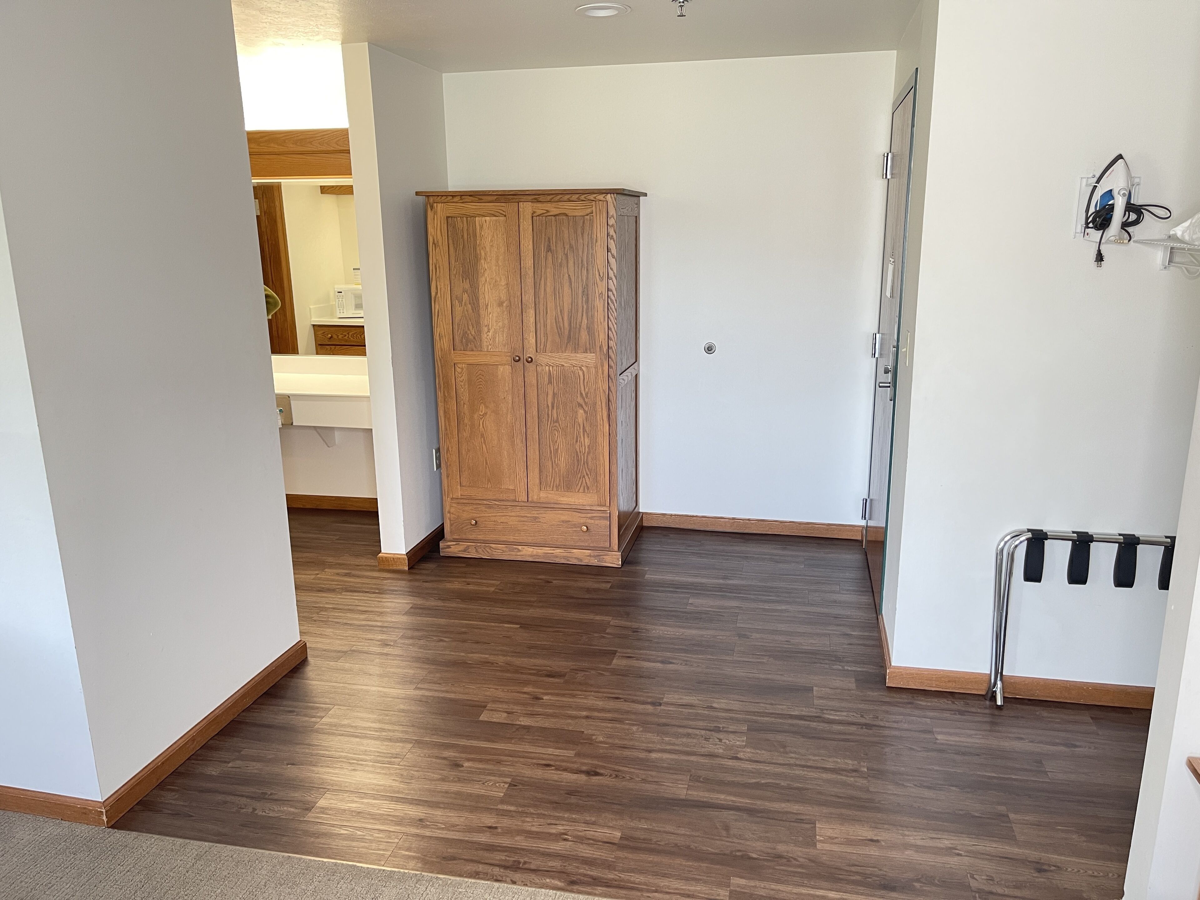 suite, kitchenette (2 king beds and 1 sofa bed) | iron/ironing board, cots/infant beds, rollaway beds, free wifi