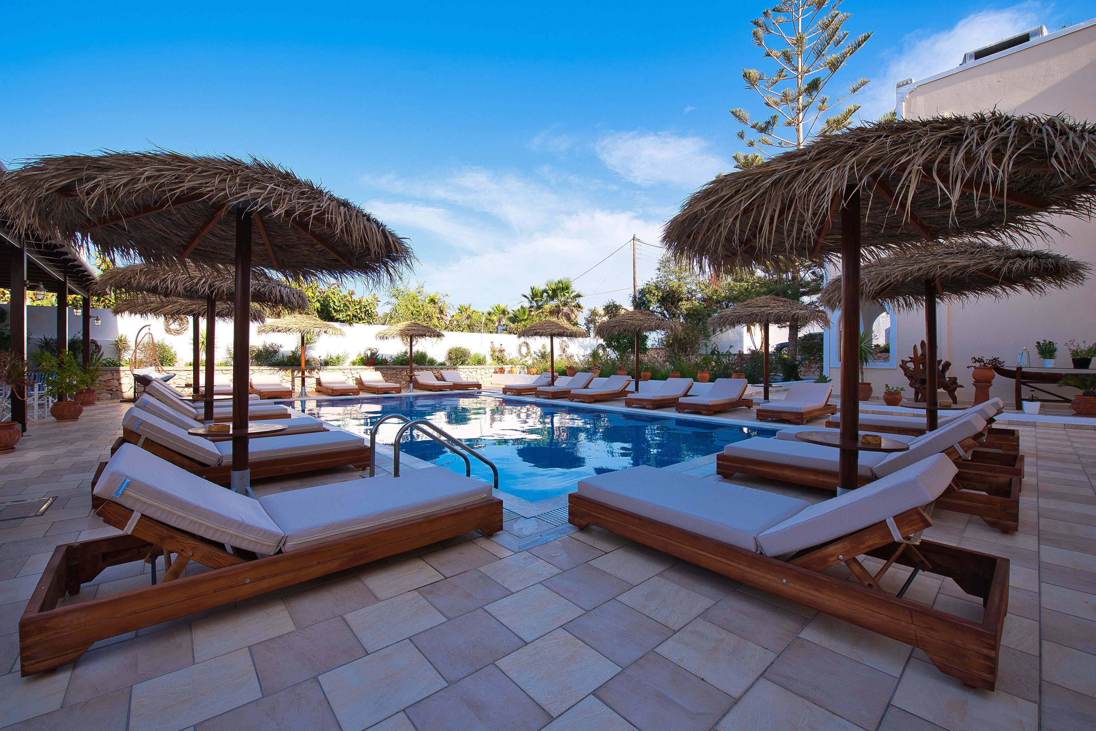 outdoor pool, pool loungers