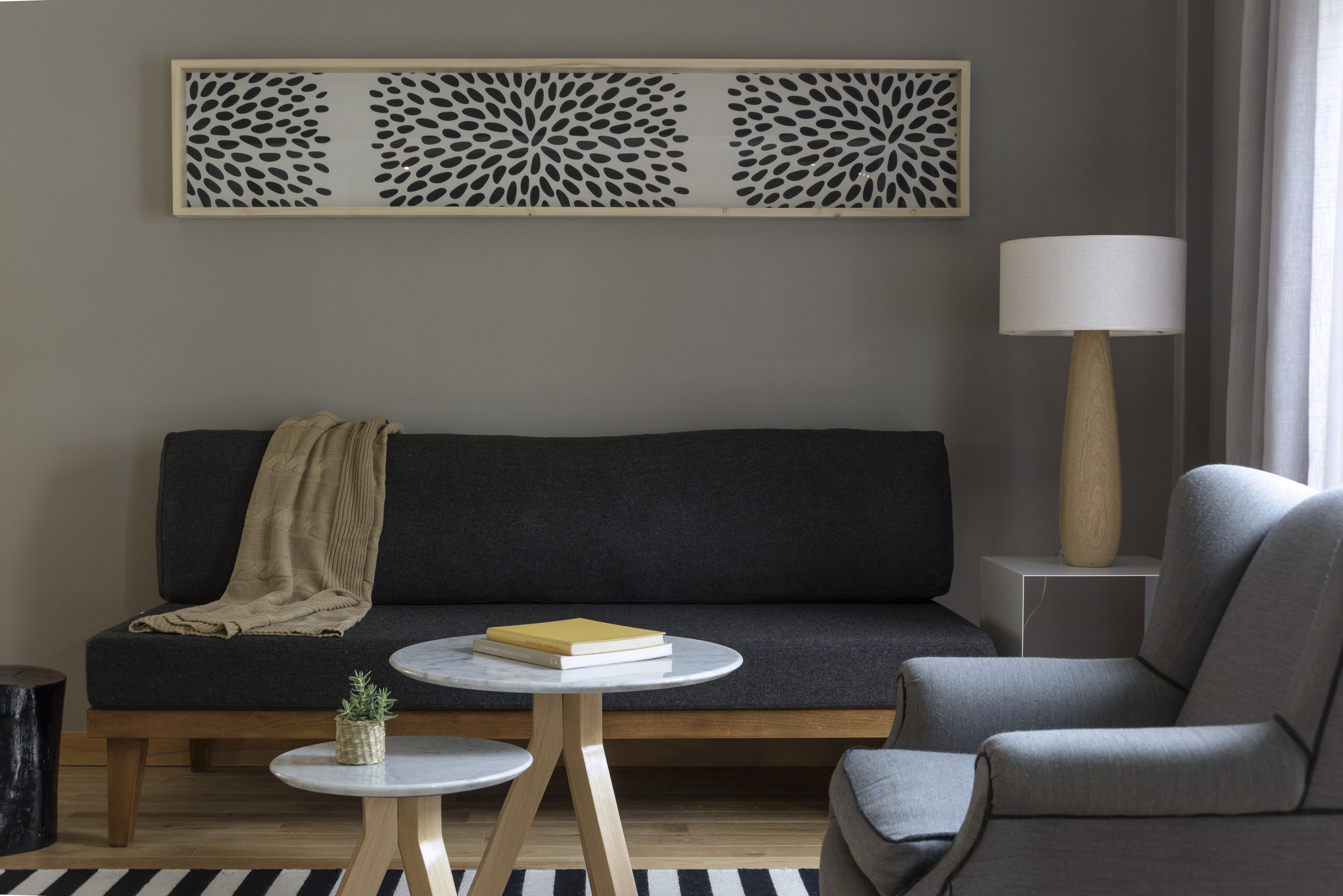 junior studio suite | living area | 32-inch lcd tv with cable channels, tv