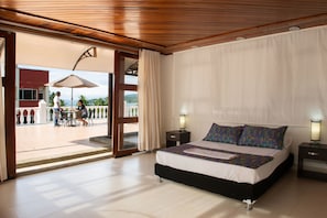 Habitación doble estándar, 1 cama matrimonial | Minibar, caja de seguridad en la habitación, escritorio y wifi gratis