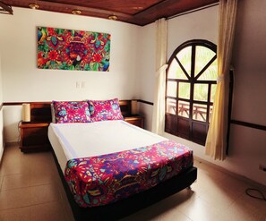 Familierom (Mini) | Minibar, safe på rommet, skrivebord og wi-fi (inkludert)