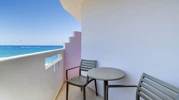 Chambre Double, vue partielle sur la mer | Vue de la chambre
