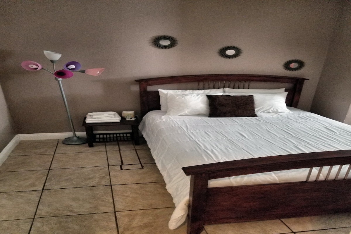 Economy Suite, 1 Queen Bed, Kitchenette | View from room