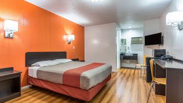 Schreibtisch, kostenloses WLAN, Bettwäsche