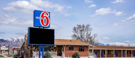 숙박 시설 입구