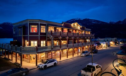 Kaslo Hotel