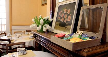 Logis Hôtel Rabelais