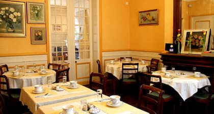 Logis Hôtel Rabelais
