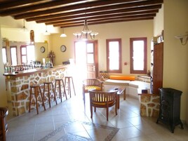 Bar (en la propiedad)