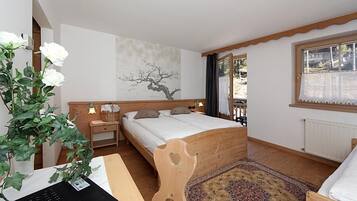 Caja fuerte, decoración individual, mobiliario individual y escritorio