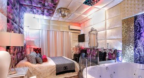 雙人房, 按摩浴缸 | 遮光布/窗簾、隔音、熨斗/熨衣板、免費無線上網