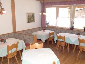 Dining - Starchenthof (WILDSCHÖNAU)