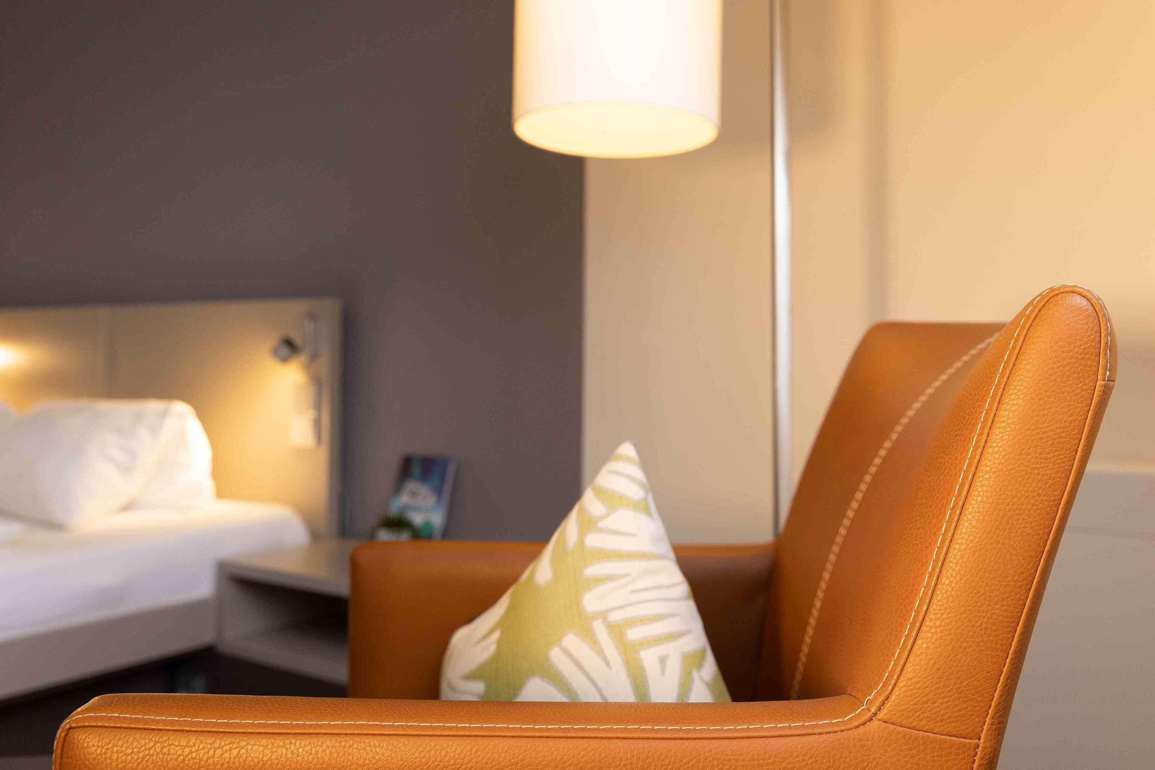 Standaard tweepersoonskamer | Een kluis op de kamer, een bureau, gratis wifi, beddengoed