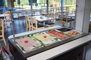 Daily buffet breakfast (EUR 10 per person)