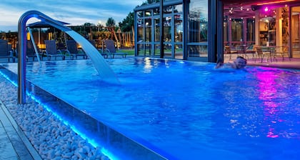 Hotel Aura Design & Garden Pool
