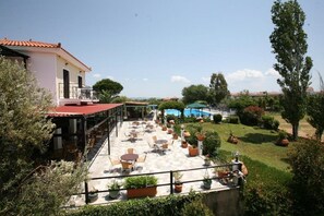 Outdoor dining - Pela Hotel (Lesvos)