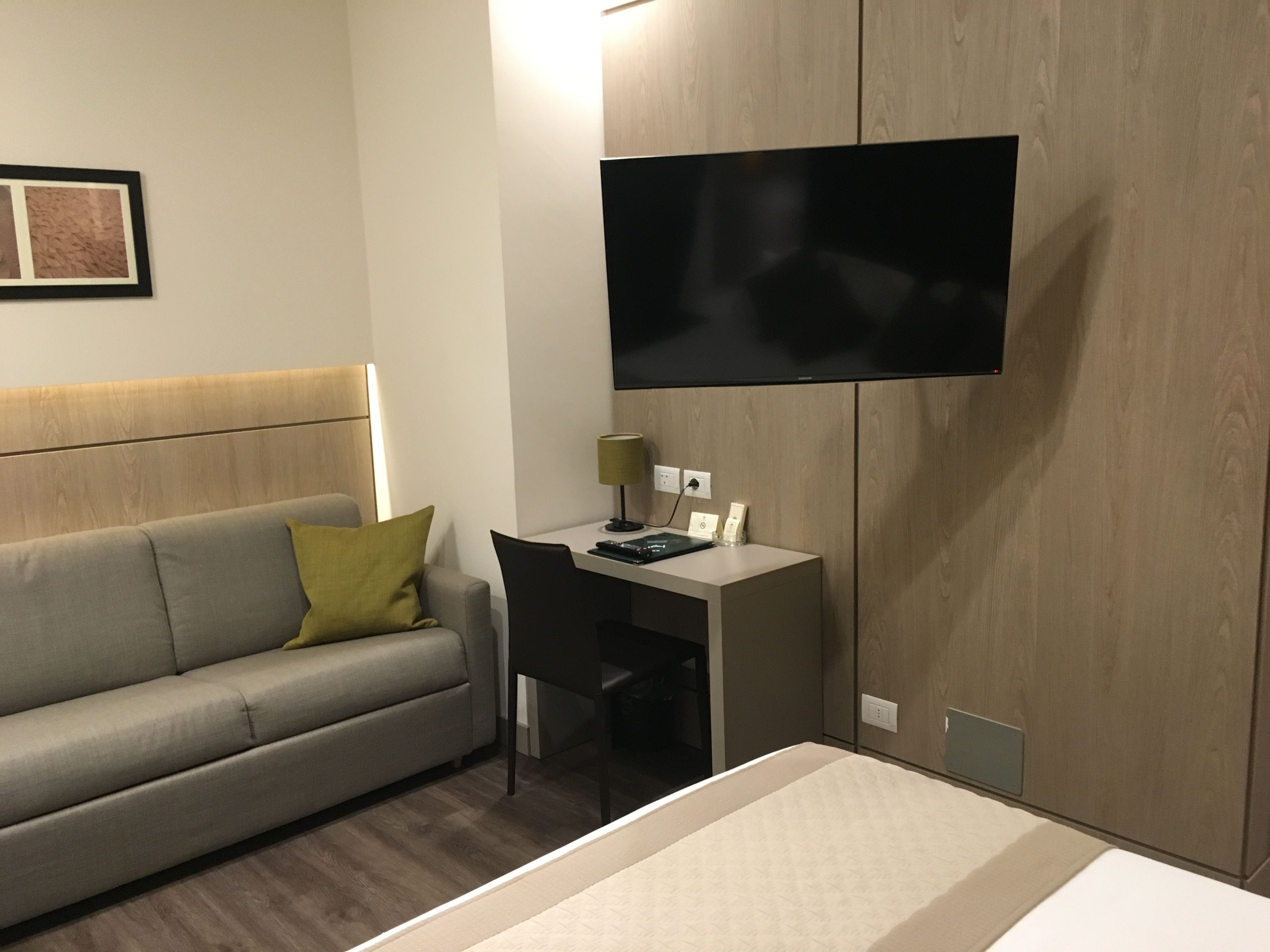 junior suite | 1 bedroom, in-room safe, desk, bed sheets