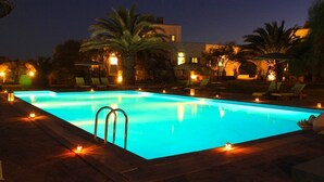 Unclassified image, 4 of 37, button - Kalimera Paros (Paros)