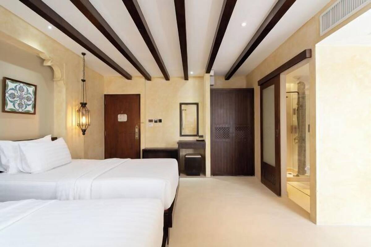 In-room safe, desk, blackout drapes, WiFi (free)