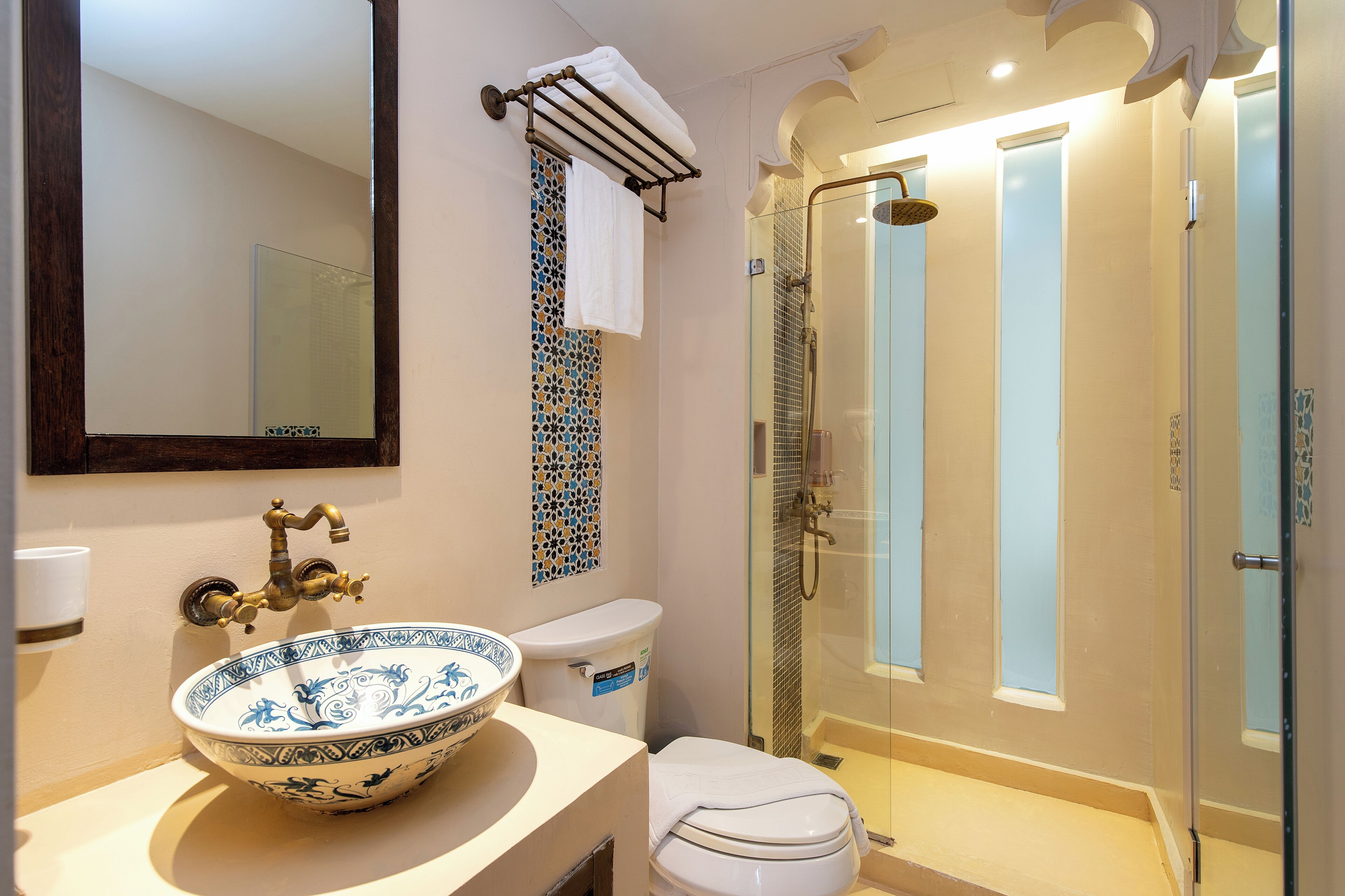 shower, free toiletries, hair dryer, slippers