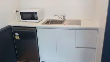 Deluxe King or Twin Studio | Private kitchenette