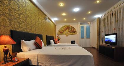 Urban Alley Hotel