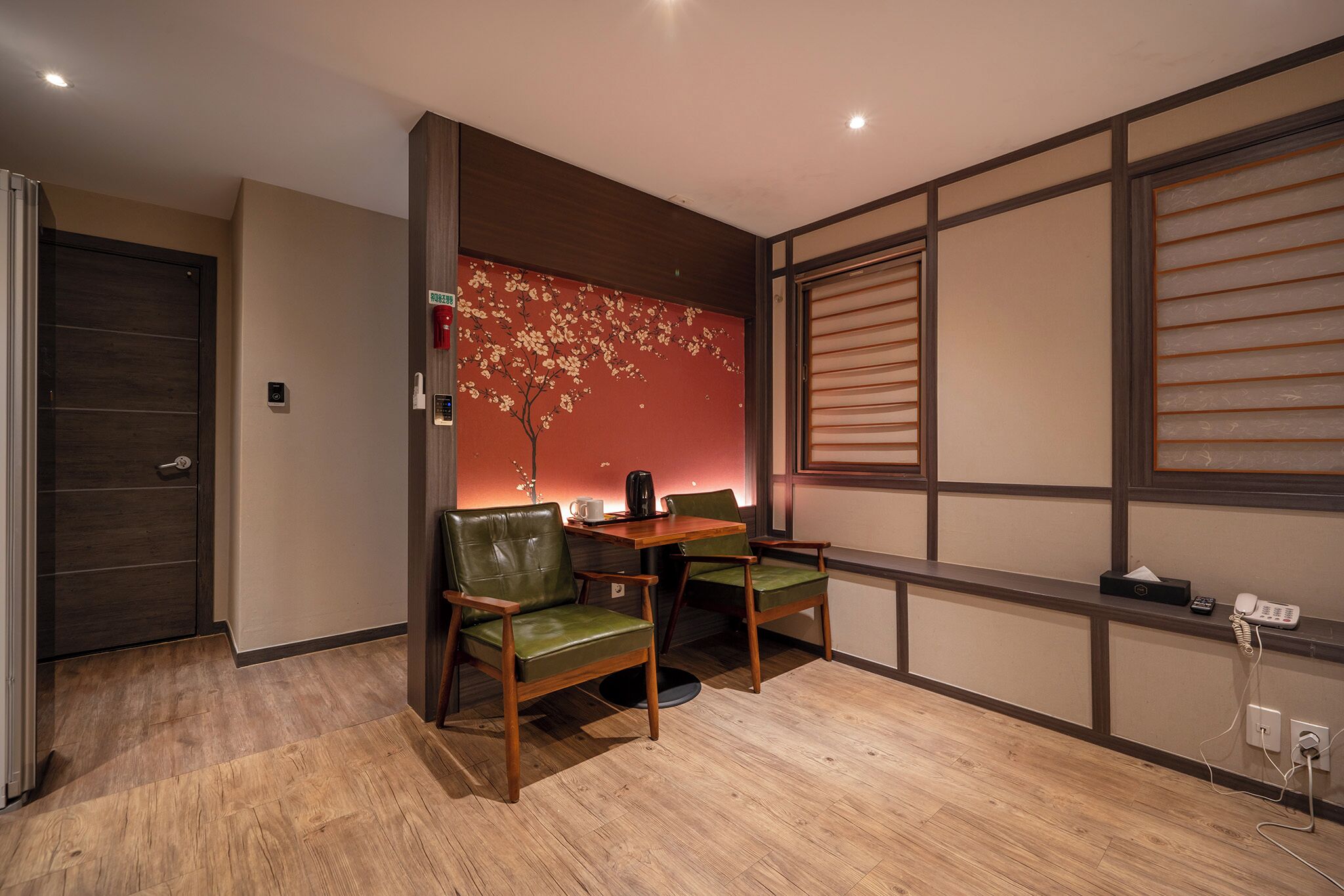 Deluxe Room, River View (Netflix available, Laundry available) | Individually decorated, desk, laptop workspace, free WiFi