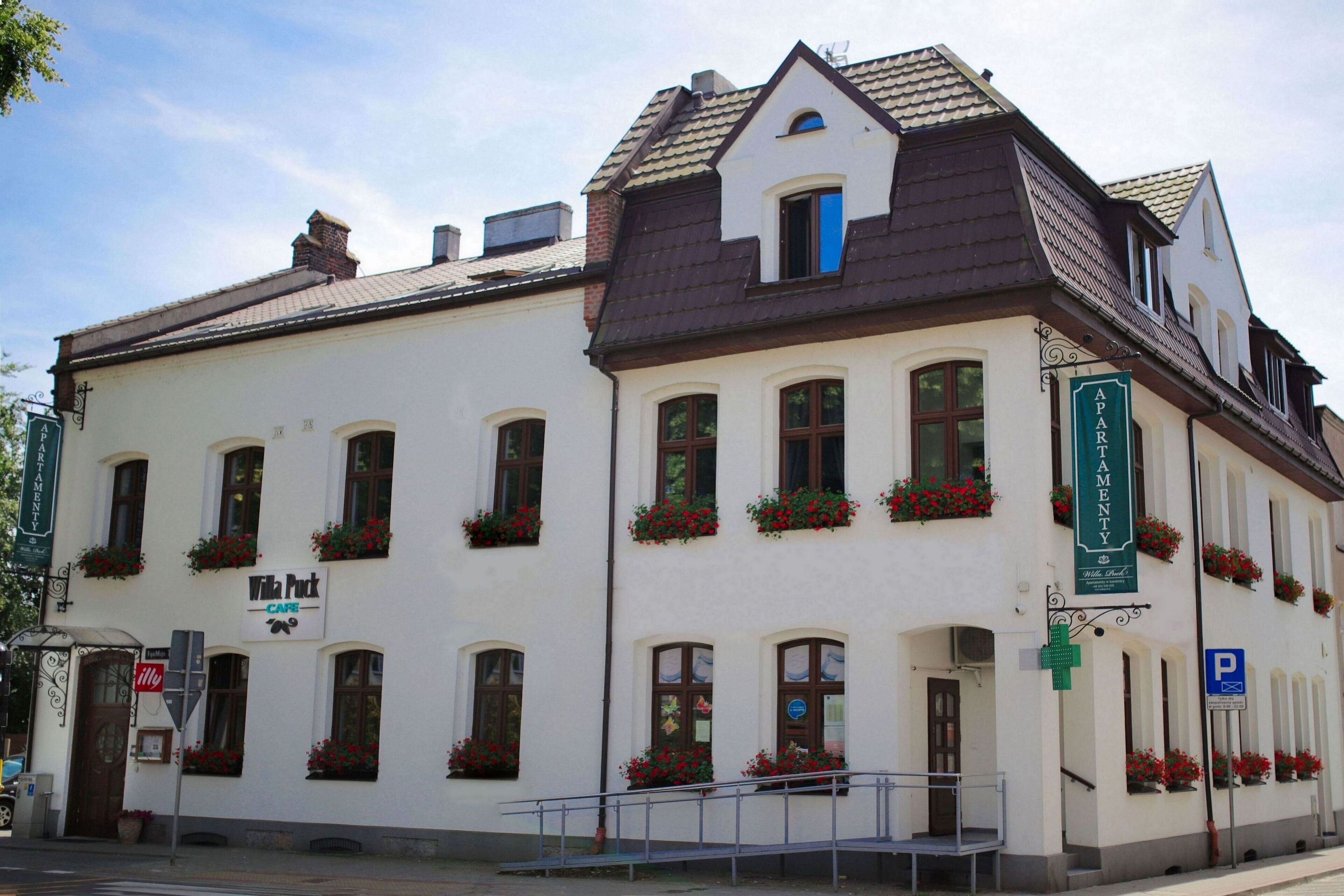 المنشأة من الخارج