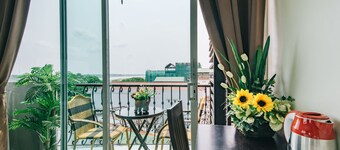 V Hotel Vientiane