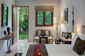 Suíte | Cofres nos quartos, escrivaninha, camas extras/dobráveis (sobretaxa)