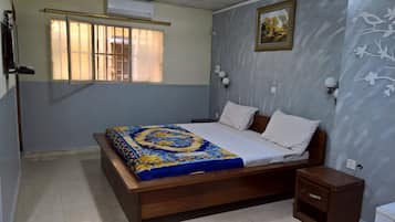 Chambre Simple Deluxe, 1 lit double | Wi-Fi gratuit, draps fournis