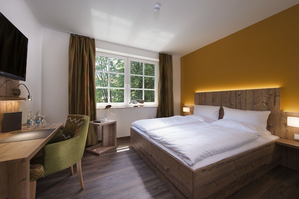 Chambre Double Standard, 1 grand lit | Literie hypoallergénique, bureau, rideaux occultants, Wi-Fi gratuit