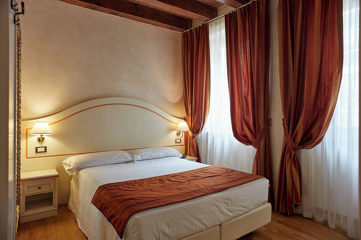 Minibar, in-room safe, blackout drapes, soundproofing