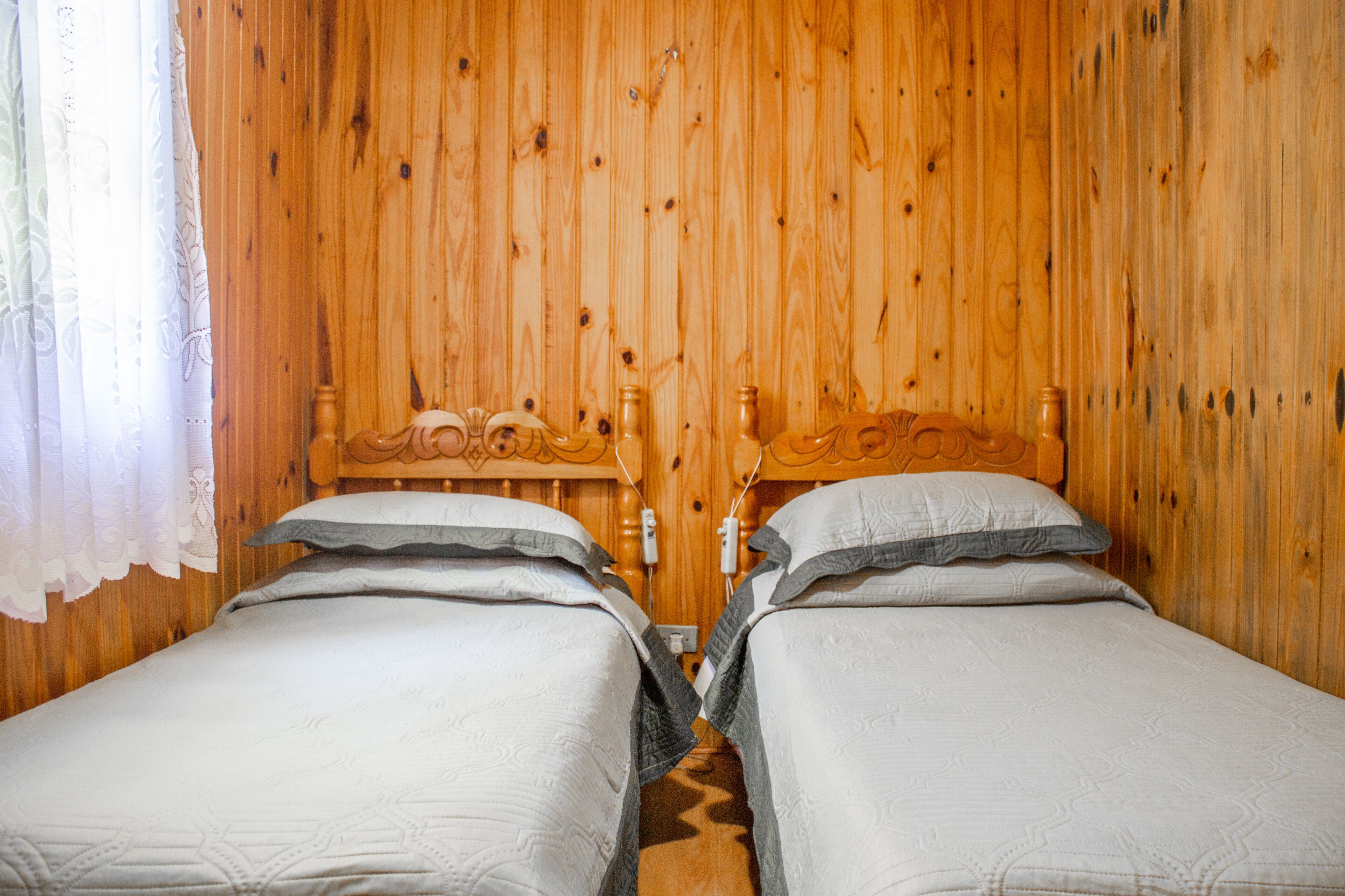 Standard-Vierbettzimmer | Bügeleisen/Bügelbrett, kostenloses WLAN