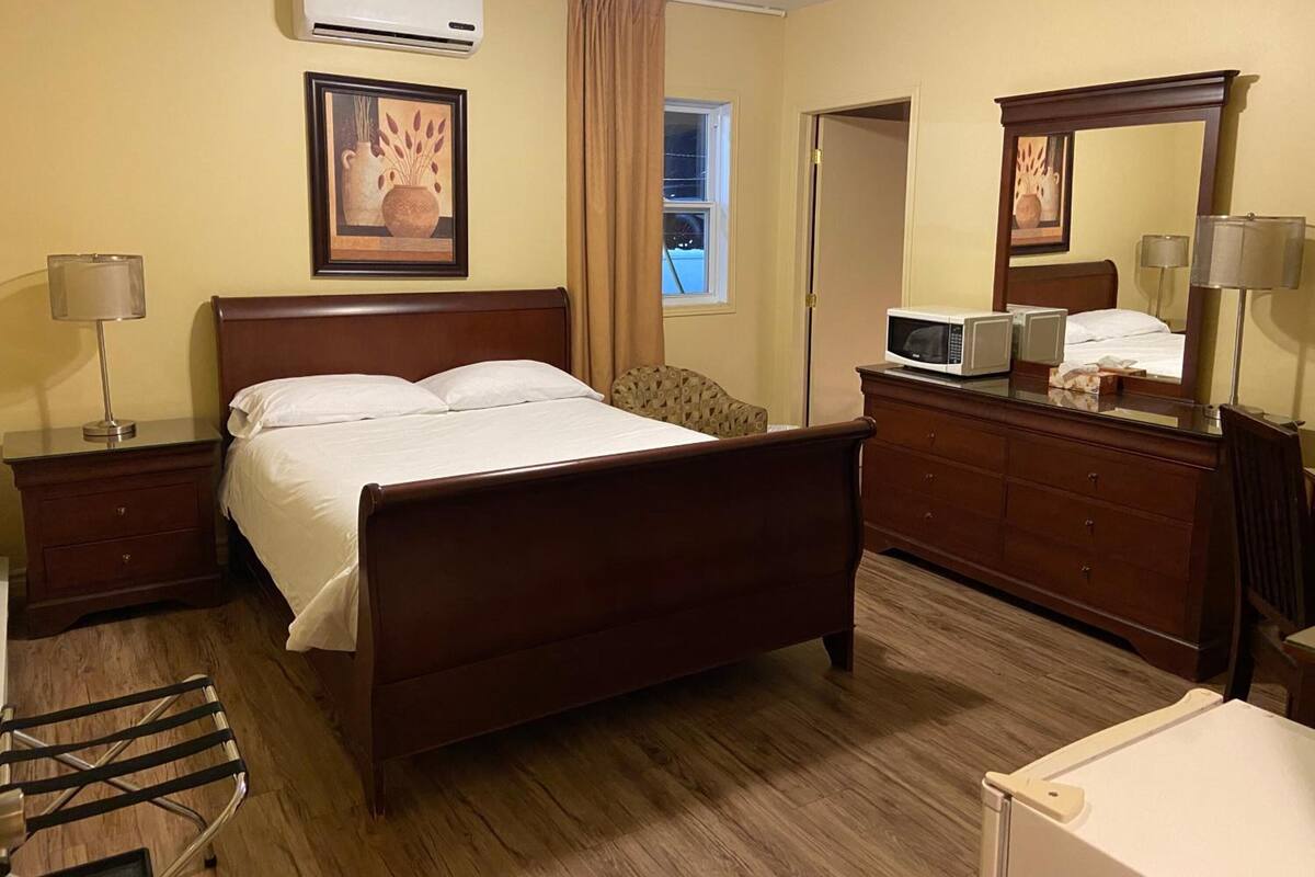 Superior Room, 1 Queen Bed