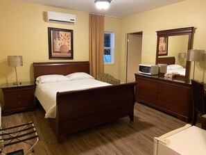 Superior Room, 1 Queen Bed